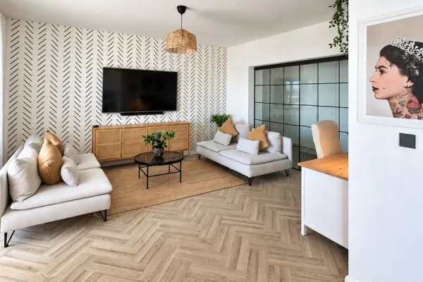 Modernisierte Wohnung mit vier Schlafzimmern und Blick auf das Meer, Bild 3