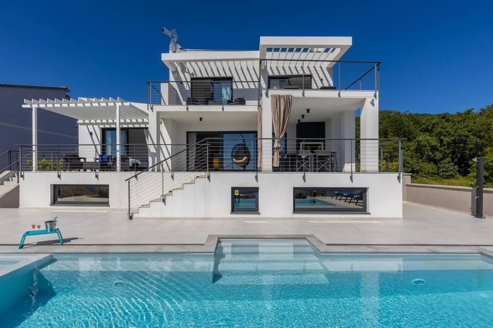 Moderne Neubau-Villa mit Infinity-Pool und Panorama-Meerblick, Region Crikvenica