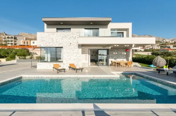 Moderne Villa mit Swimmingpool und Meerblick, Region Split, Bild 3