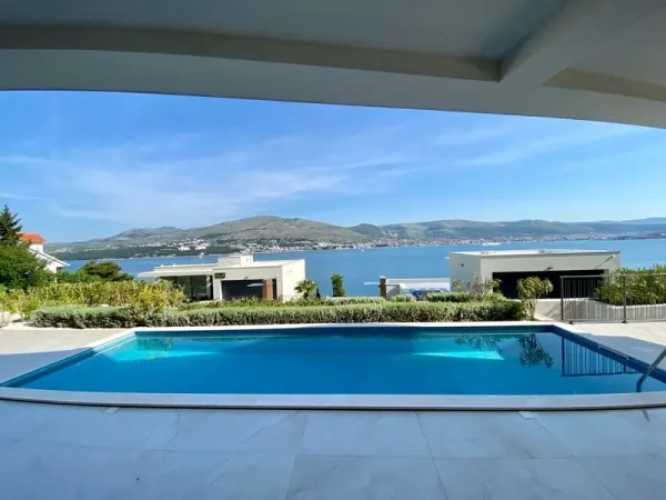 Villa in Insel Ciovo + Trogir
