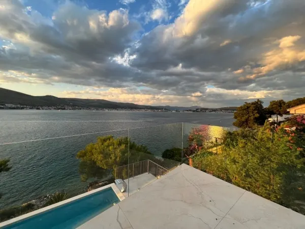 Kroatien, Insel Ciovo: Neue Luxusvillen im Areal am Meer (Dalmatien), Bild 3