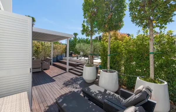 Außergewöhnliche Villa mit Pool in großartiger Lage, Bild 3