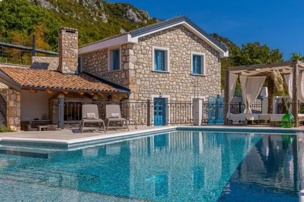 Mediterranes Anwesen mit Swimmingpool und Meerblick, Region Crikvenica, Bild 3