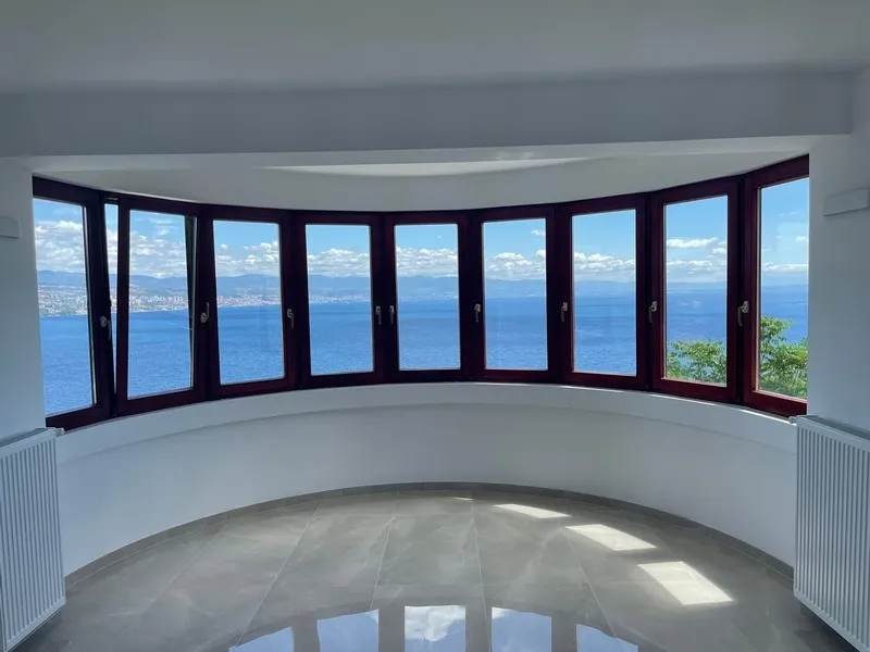 Appartement in wundervoller Panorama-Lage mit schönem Meerblick