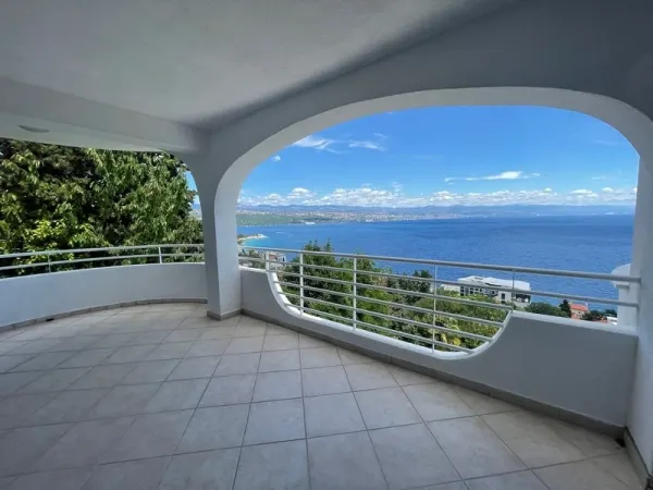 Appartement in wundervoller Panorama-Lage mit schönem Meerblick, Bild 2
