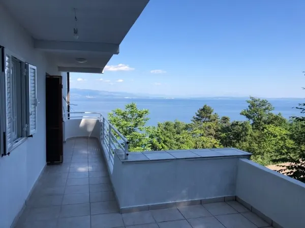 Appartement in wundervoller Panorama-Lage mit schönem Meerblick, Bild 3
