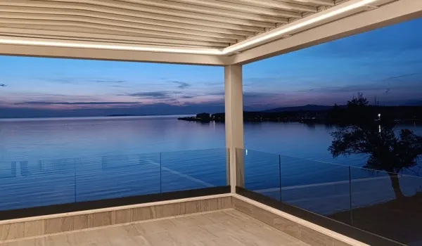 Modernes Penthouse direkt am Meer, Bild 3
