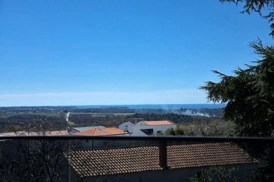 Moderne Maisonettewohnung mit schönem Meerblick, Region Porec