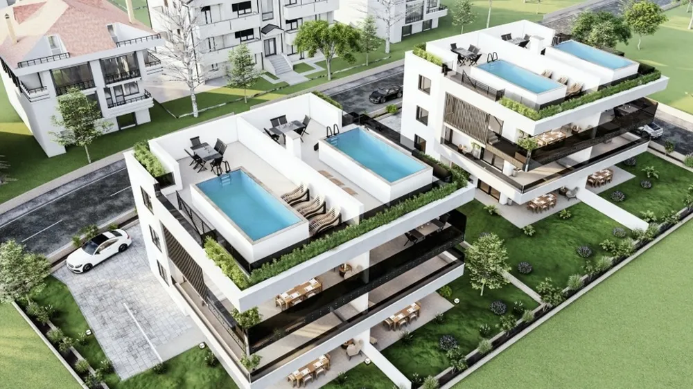 Maisonettewohnung mit Dachterrasse und Pool