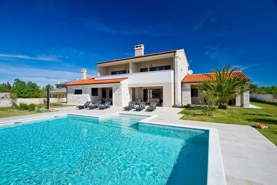 Svetvincenat, Region Rovinj: Mediterrane Villa mit Pool