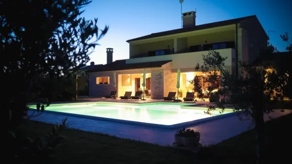 Svetvincenat, Region Rovinj: Mediterrane Villa mit Pool, Bild 2