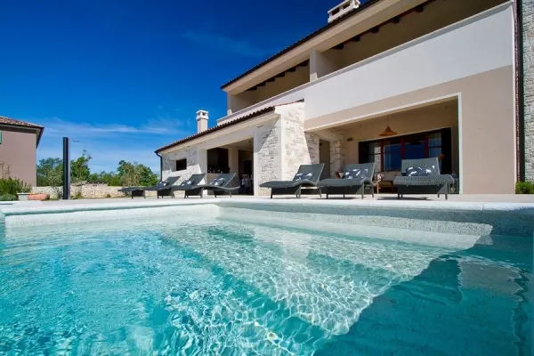Svetvincenat, Region Rovinj: Mediterrane Villa mit Pool, Bild 3