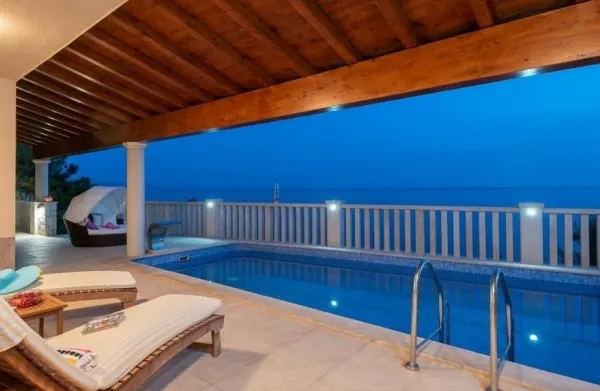 Villa in traumhafter Lage in der 1. Reihe zum Meer, Südküste Insel Korcula, Bild 2