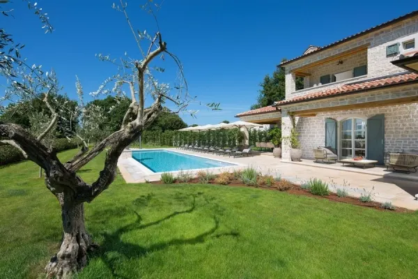 Hochwertige Villa in mediterranem Stil mit Pool in Kanfanar, Istrien, Bild 3