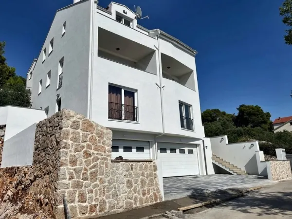Luxuriöses Appartement auf zwei Etagen mit traumhaftem Meerblick, Bild 3