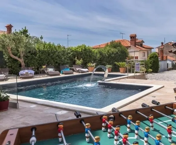 Hochwertige Steinvilla mit Pool in Medulin, Bild 2
