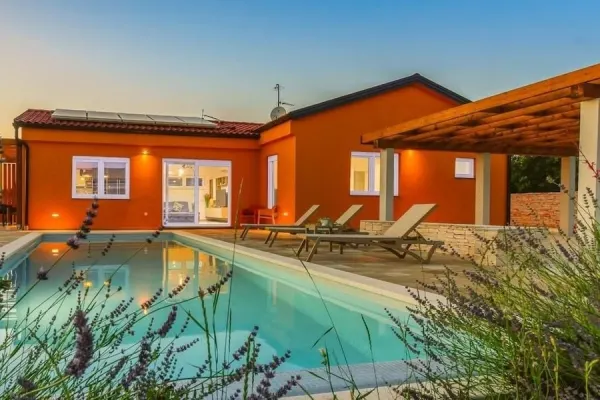 Schönes Einfamilienhaus mit Pool in ruhiger Lage Istriens, Bild 3