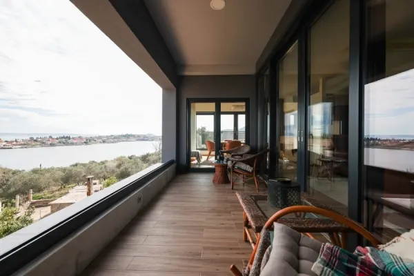 Luxuriöse Villa mit Meerblick in 2. Reihe zum Meer, Insel Ugljan, Bild 3
