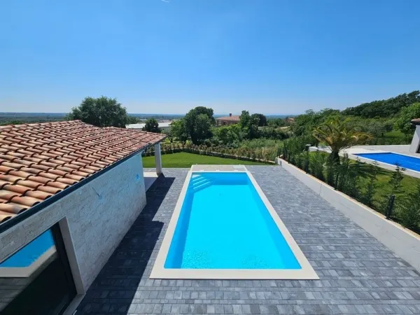 Mediterrane Villa mit Pool und Meerblick, Region Porec, Bild 3