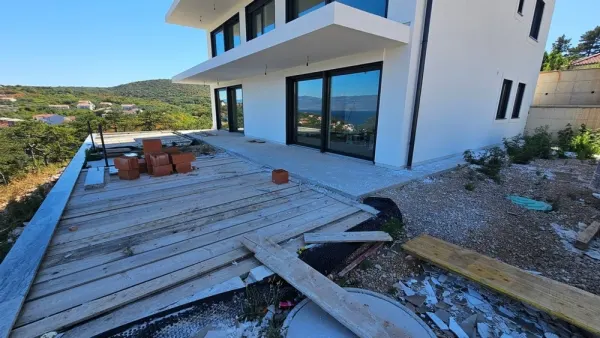 Modernes Neubau-Appartement im 1. OG + kleinere Ferienwohnung mit Garten und Pool im Erdgeschoss, Bild 3