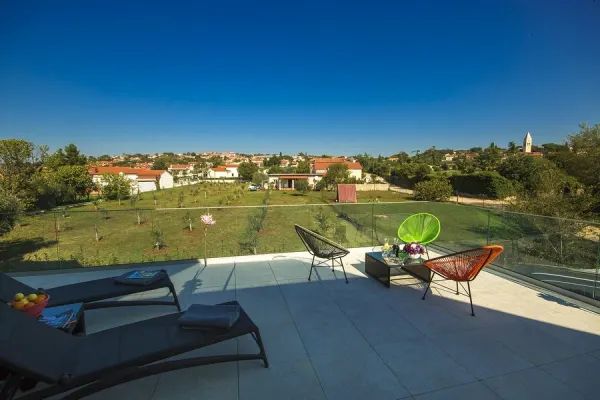Moderne Villa mit Swimmingpool, Region Porec, Bild 3