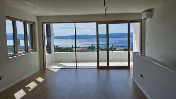 Neue Maisonettewohnung mit Panorama-Meerblick, Bild 3