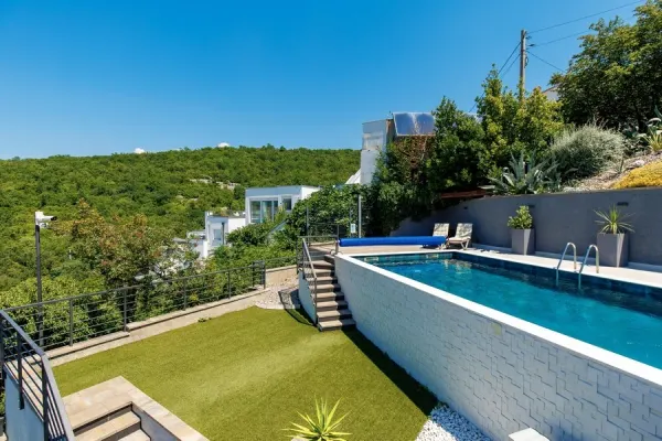 Moderne Villa mit Dachterrasse nahe dem Meeresufer, Region Crikvenica, Bild 3