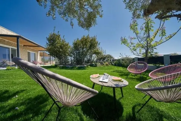 Moderne Villa mit Swimmingpool, Bild 3