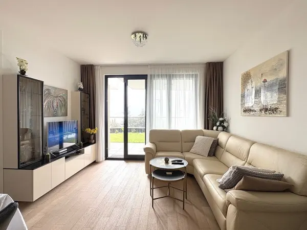 Wohnung im Erdgeschoss mit Garten, Bild 3
