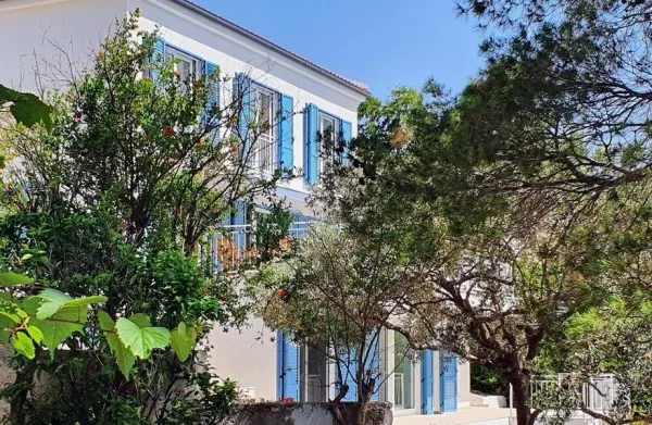 Attraktive Villa in der 1. Reihe zum Meer, Bild 2