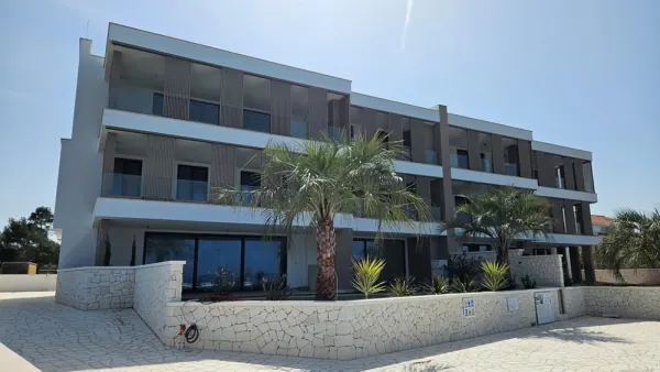 Modernes Appartement in der 1. Reihe zum Meer, Bild 2
