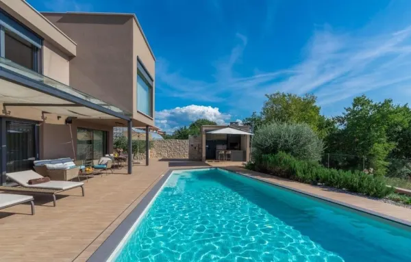 Moderne Villa mit mediterranen Elementen und Swimmingpool, Region Umag, Bild 2