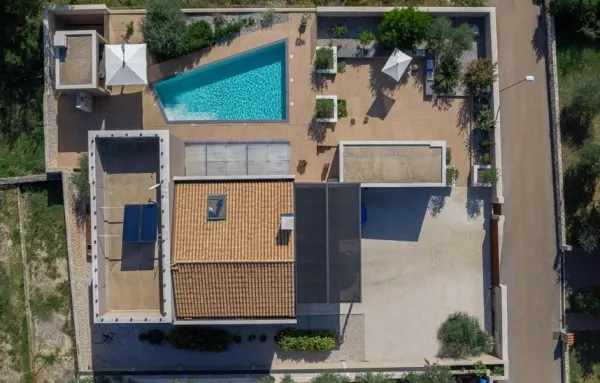 Moderne Villa mit mediterranen Elementen und Swimmingpool, Region Umag, Bild 3