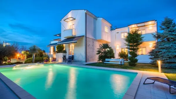 Villa in Pula