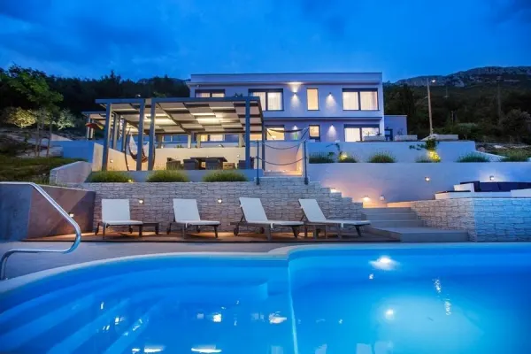 Villa in Kastela