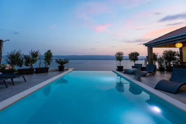Villa in Omis