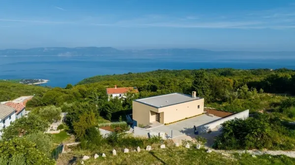 Moderne Villa mit Pool und Blick auf das Meer, Bild 3