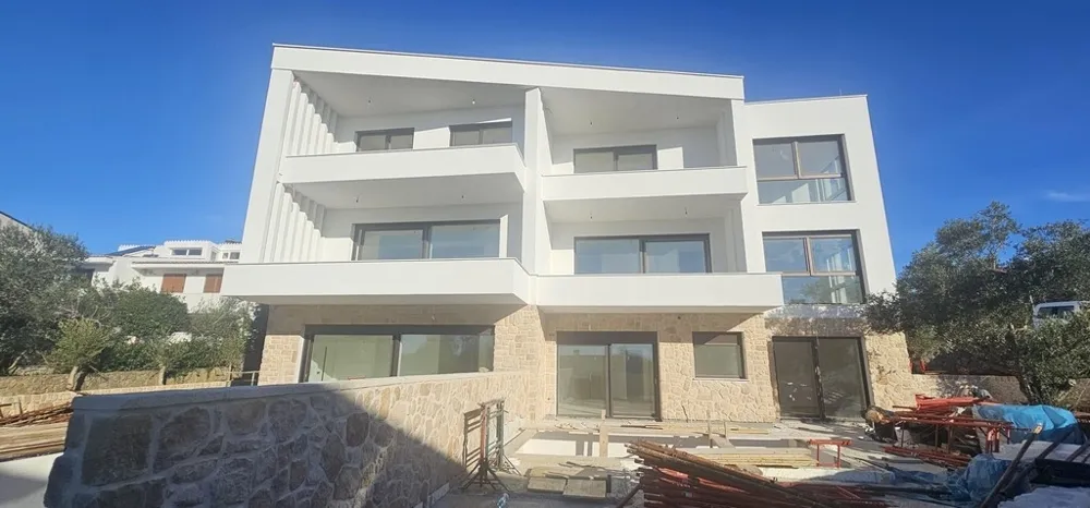 Moderne Maisonettewohnung mit schönem Meerblick