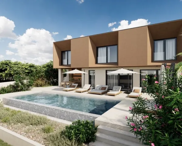 Moderne Neubau-Villa mit Pool und Meerblick bei Labin in ruhiger Lage, Bild 2