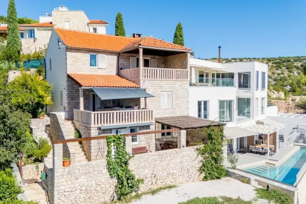 Mediterranes Haus nahe dem Meer, Bild 3