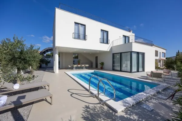 Villa in Primosten / Rogoznica