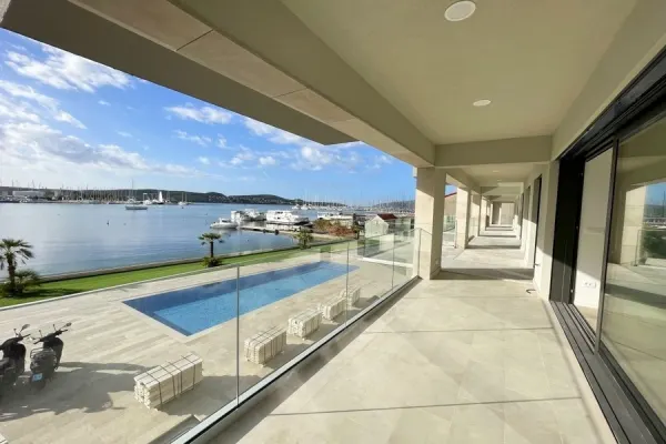 Modernes Appartement direkt am Meer - mit Communitypool, Bild 2