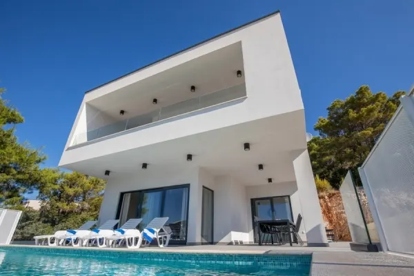 Villa in Ploce