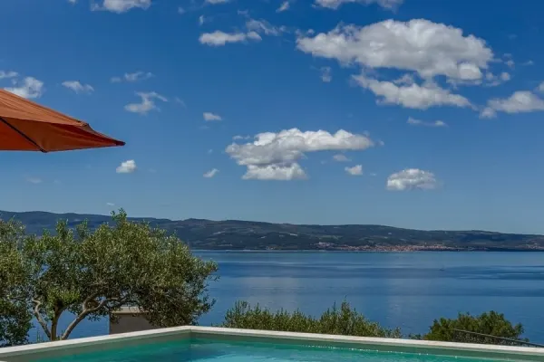 Villa in Omis