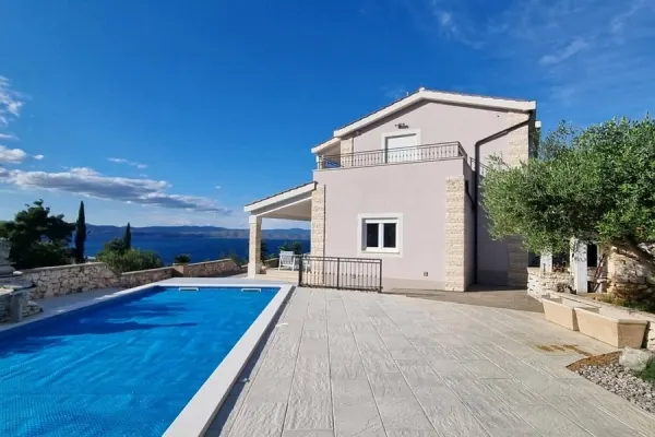 Mediterrane Villa mit Swimmingpool und Meerblick, Bild 2
