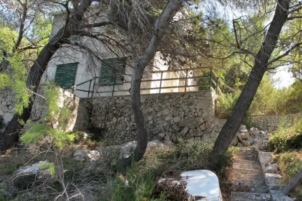 Haus in erster Meereslinie mit Meerblick und eigenem Strandzugang, Bild 3