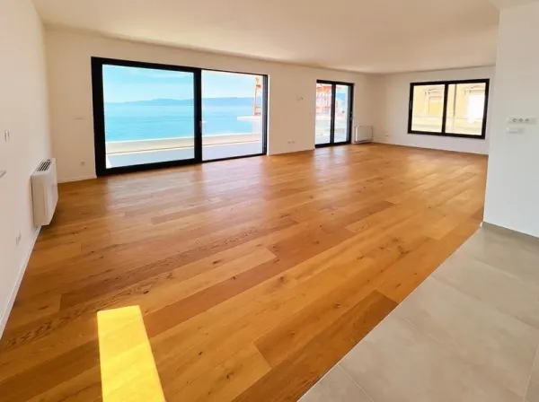 Luxuswohnung in erster Reihe am Meer mit Panoramablick, Bild 3