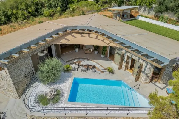 Mediterrane Villa mit Swimmingpool, Sauna und Meerblick an der Makarska Riviera, Bild 2