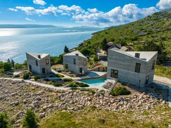 Moderne Villa mit Swimmingpool und Meerblick unterhalb des Velebit, Bild 2