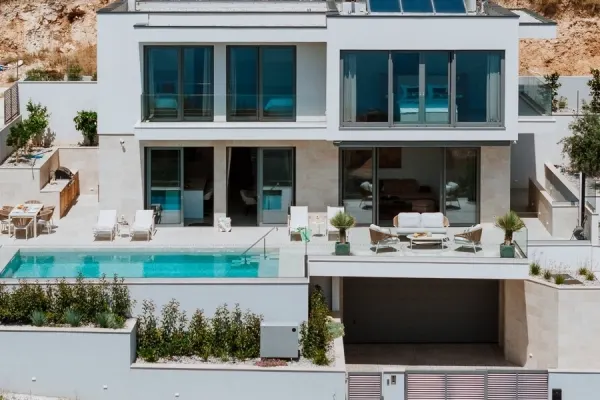Villa in Omis